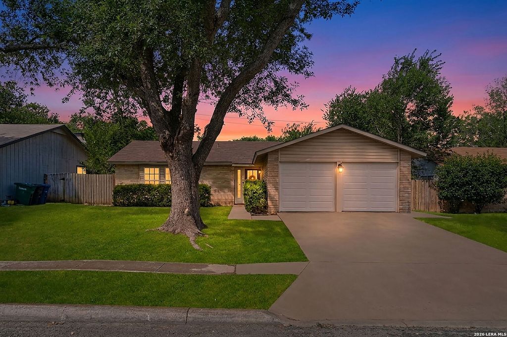 6126 HOPES FERRY ST, San Antonio, TX 78233