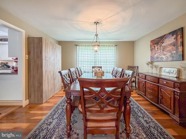 995 NEWTOWN RICHBORO RD, Newtown, PA 18940