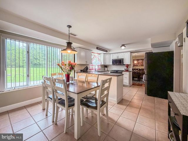 995 NEWTOWN RICHBORO RD, Newtown, PA 18940