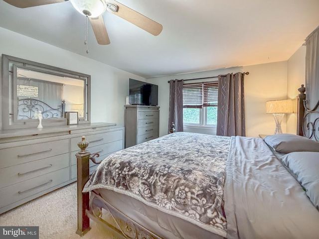 995 NEWTOWN RICHBORO RD, Newtown, PA 18940