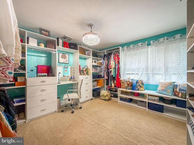 995 NEWTOWN RICHBORO RD, Newtown, PA 18940