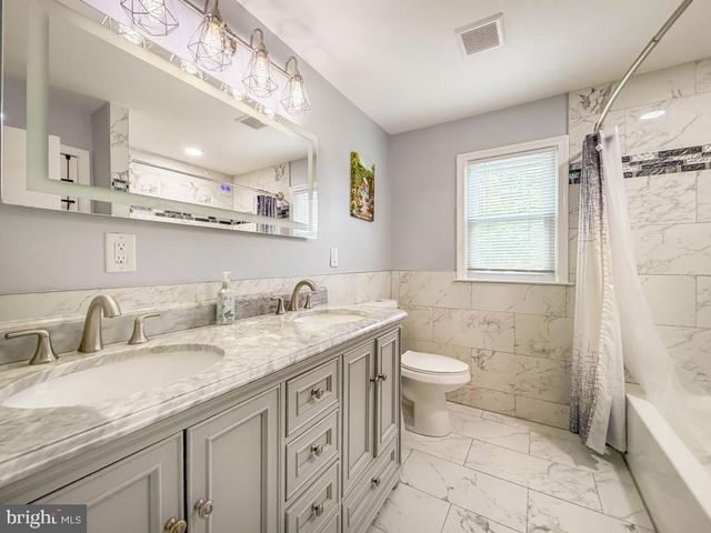 995 NEWTOWN RICHBORO RD, Newtown, PA 18940
