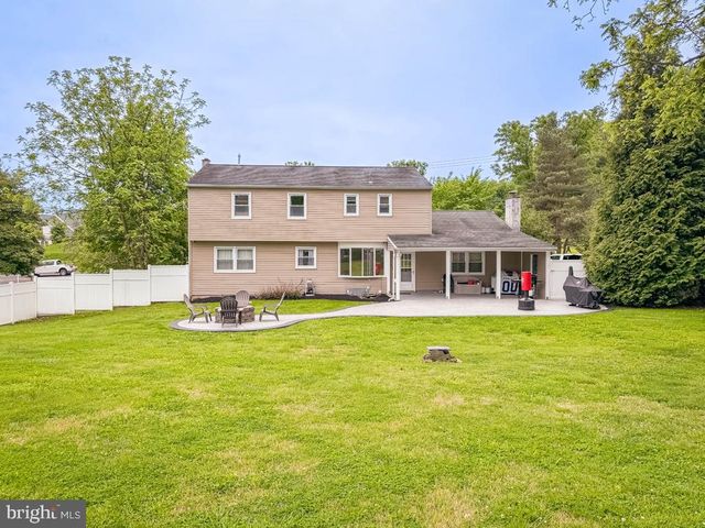 995 NEWTOWN RICHBORO RD, Newtown, PA 18940