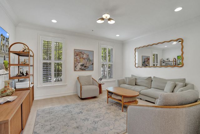 2730 Old Florida Trail 2730, Wilton Manors, FL 33334