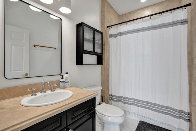 2730 Old Florida Trail 2730, Wilton Manors, FL 33334