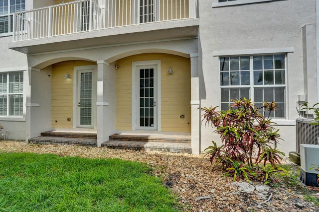 2730 Old Florida Trail 2730, Wilton Manors, FL 33334