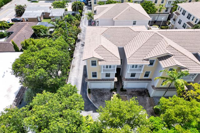 2730 Old Florida Trail 2730, Wilton Manors, FL 33334