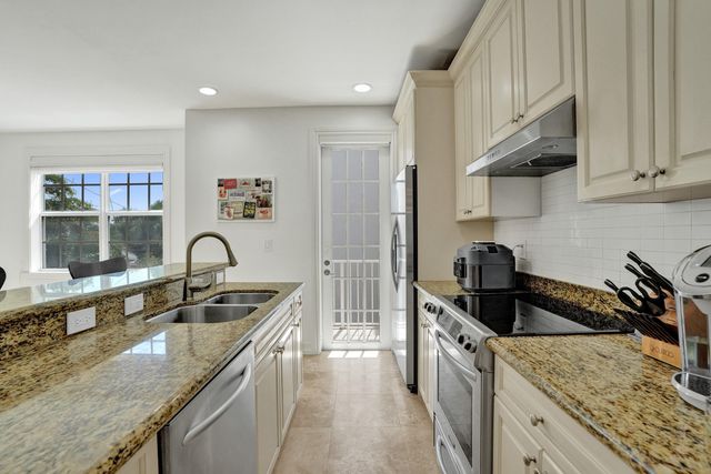 2730 Old Florida Trail 2730, Wilton Manors, FL 33334