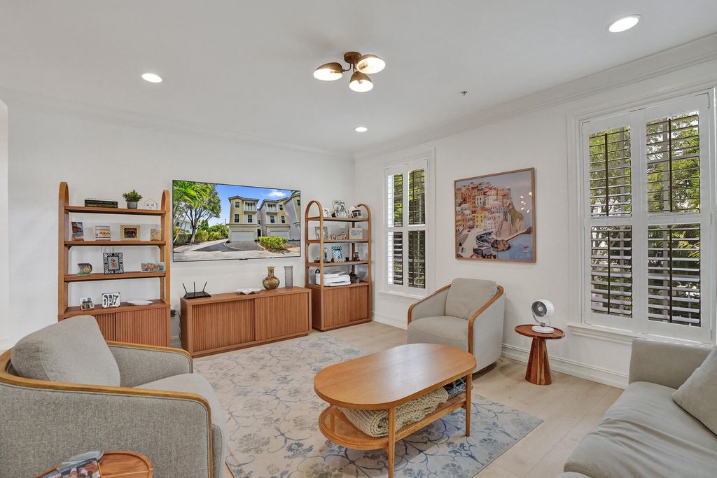 2730 Old Florida Trail 2730, Wilton Manors, FL 33334