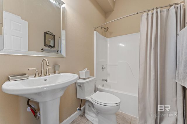 4 Yacht Club Drive 22, Daphne, AL 36526