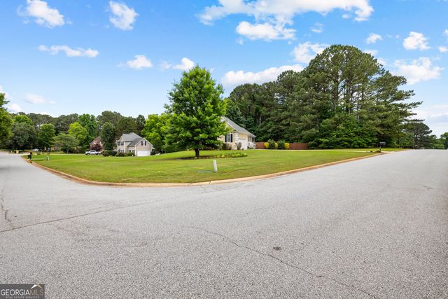 162 Fieldstone Way, Newnan, GA 30265