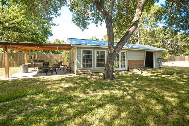 116 Texas Avenue, League City, TX 77573