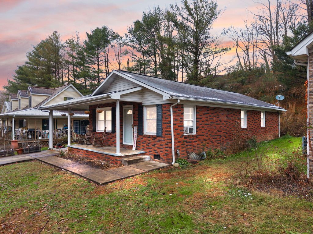 109 Railroad Avenue, Manchester, KY 40962