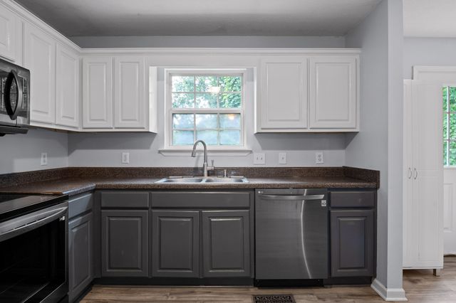 71 Georgia Terrace, Rossville, GA 30741