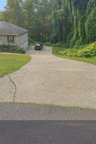 71 Georgia Terrace, Rossville, GA 30741