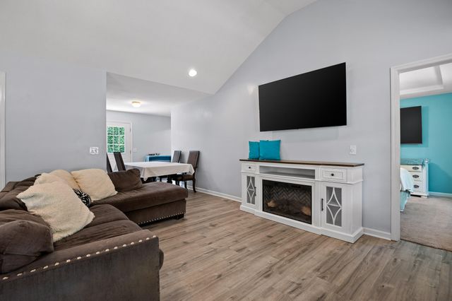 71 Georgia Terrace, Rossville, GA 30741