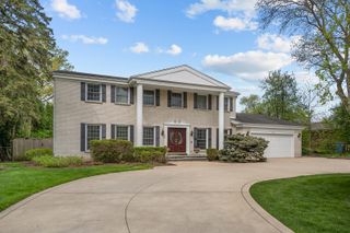 2130 Magnolia Lane, Highland Park, IL 60035