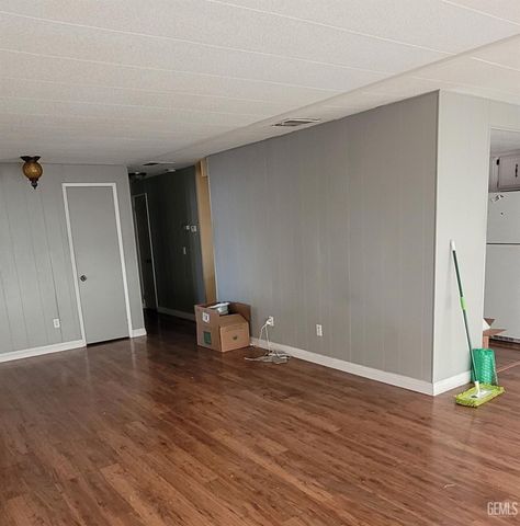 4324 Sabal Court, Bakersfield, CA 93301