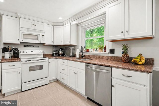 621 ELEPHANT RD, Perkasie, PA 18944