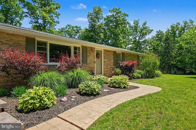 621 ELEPHANT RD, Perkasie, PA 18944