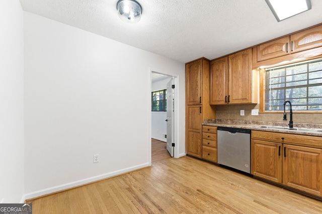 6614 Melandre Drive, Morrow, GA 30260