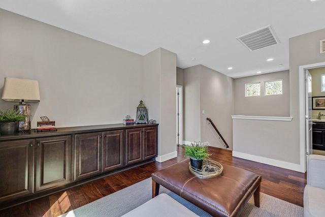 883 Barney Com, Livermore, CA 94551