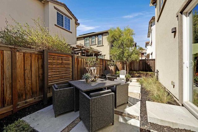 883 Barney Com, Livermore, CA 94551