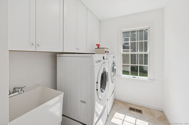 88 Edward Place, Stamford, CT 06905