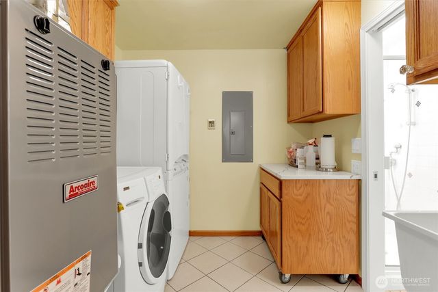 2145 N 146th Street, Shoreline, WA 98133