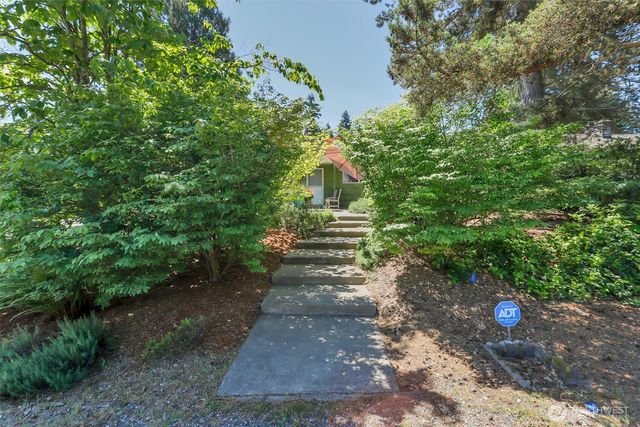 2145 N 146th Street, Shoreline, WA 98133