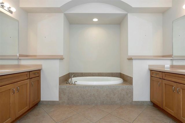 16022 GOLDEN LAKES DRIVE, Wimauma, FL 33598