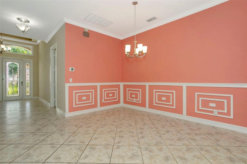 Image 15 of property listing at 16022 GOLDEN LAKES DRIVE, Wimauma, FL 33598