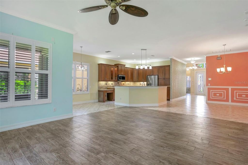 Image 16 of property listing at 16022 GOLDEN LAKES DRIVE, Wimauma, FL 33598