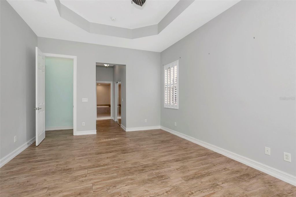 Image 24 of property listing at 16022 GOLDEN LAKES DRIVE, Wimauma, FL 33598