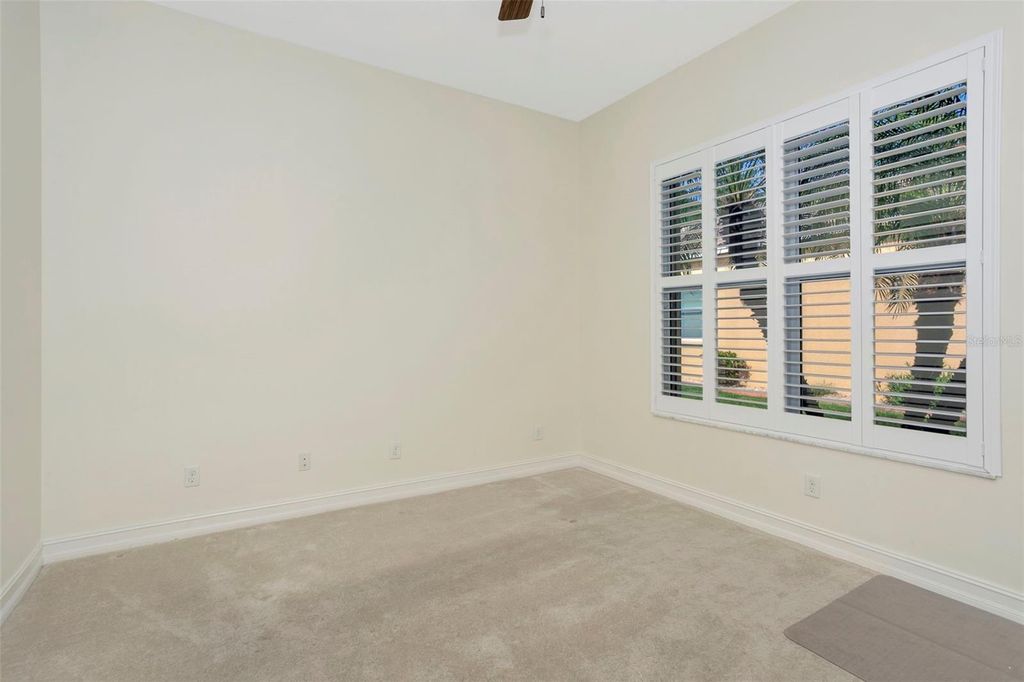 Image 30 of property listing at 16022 GOLDEN LAKES DRIVE, Wimauma, FL 33598