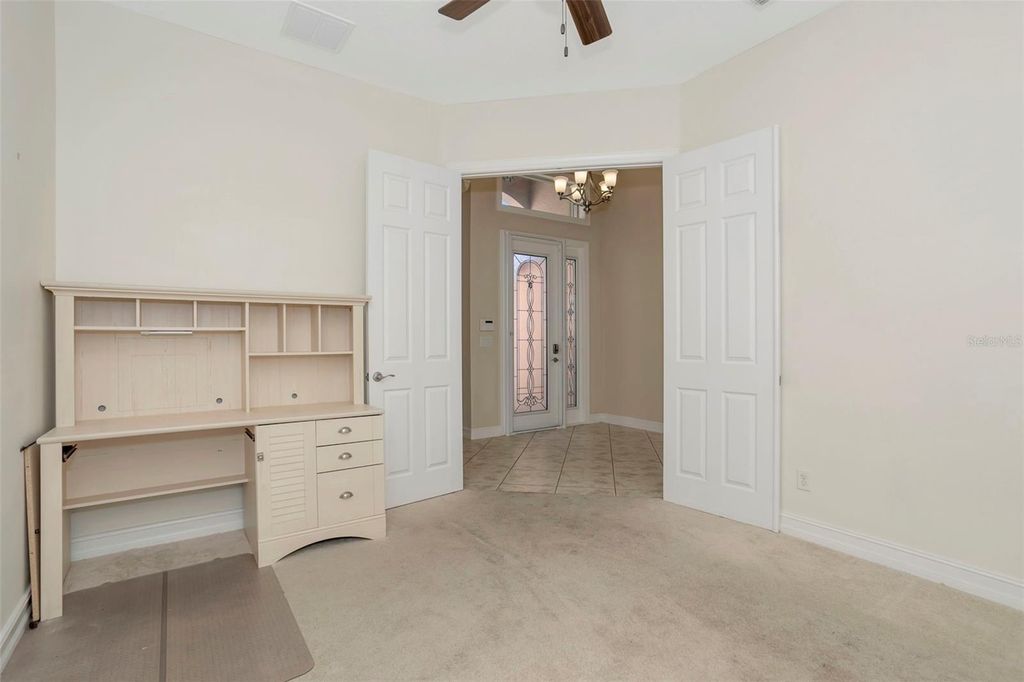 Image 31 of property listing at 16022 GOLDEN LAKES DRIVE, Wimauma, FL 33598