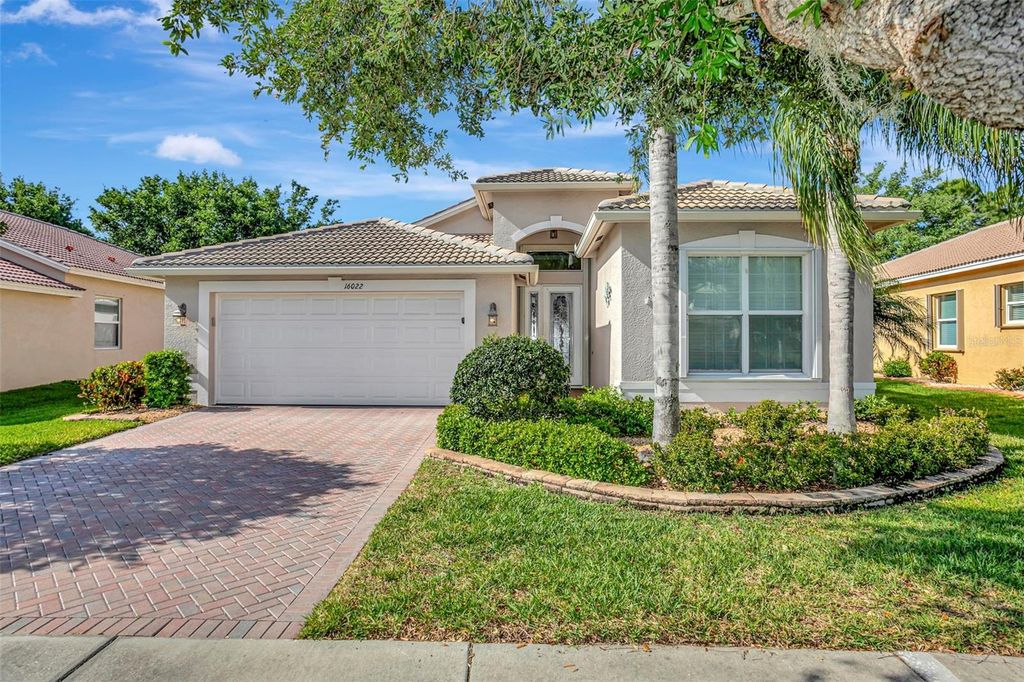 Image 50 of property listing at 16022 GOLDEN LAKES DRIVE, Wimauma, FL 33598
