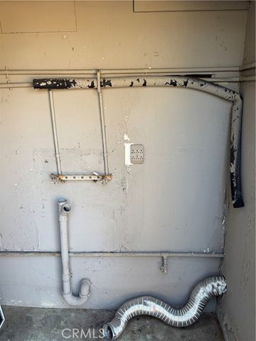 917 W 9th, Corona, CA 92882