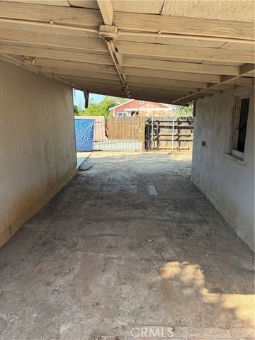 917 W 9th, Corona, CA 92882