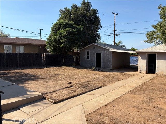 917 W 9th, Corona, CA 92882