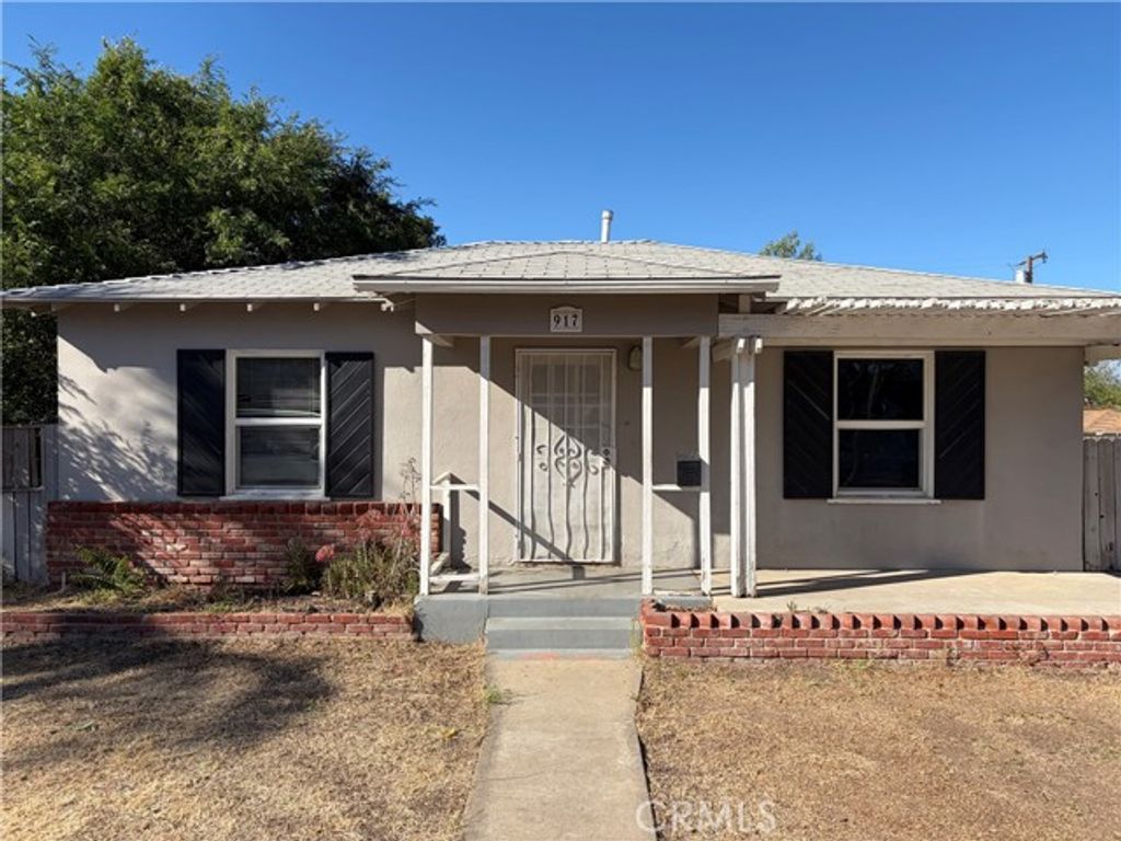 917 W 9th, Corona, CA 92882