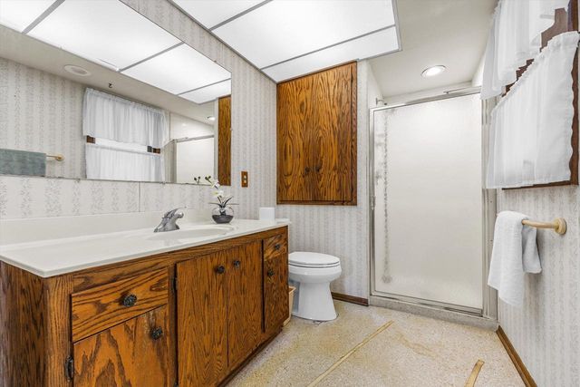 11595 W Edgerton AVENUE, Hales Corners, WI 53130