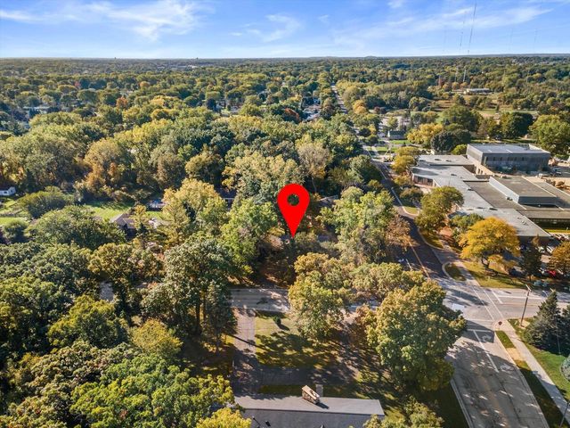 11595 W Edgerton AVENUE, Hales Corners, WI 53130