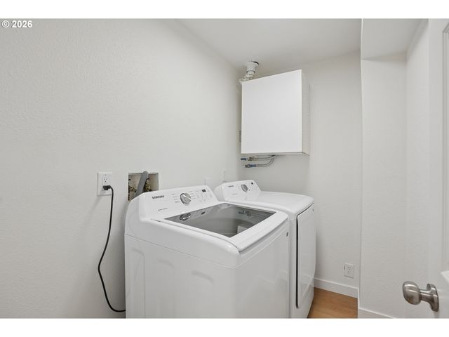 11931 Se RAYMOND St, Portland, OR 97266