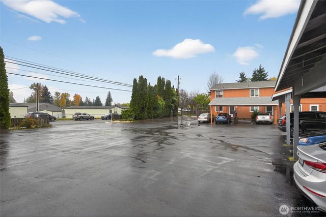 1515 104th St E, Tacoma, WA 98445