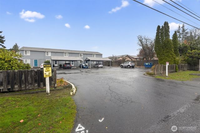 1515 104th St E, Tacoma, WA 98445