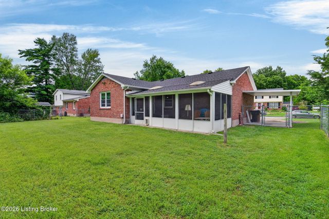 7802 Brynwood Ln, Louisville, KY 40291