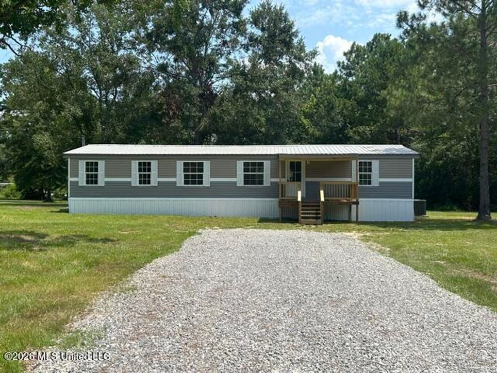 19320 Eldridge Drive, Saucier, MS 39574