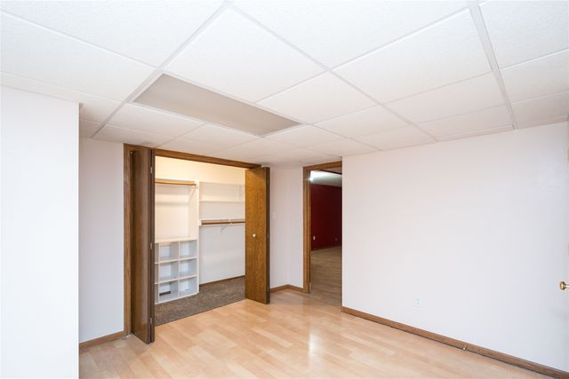 8214 Northview Drive, Urbandale, IA 50322