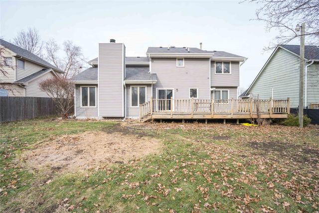 8214 Northview Drive, Urbandale, IA 50322